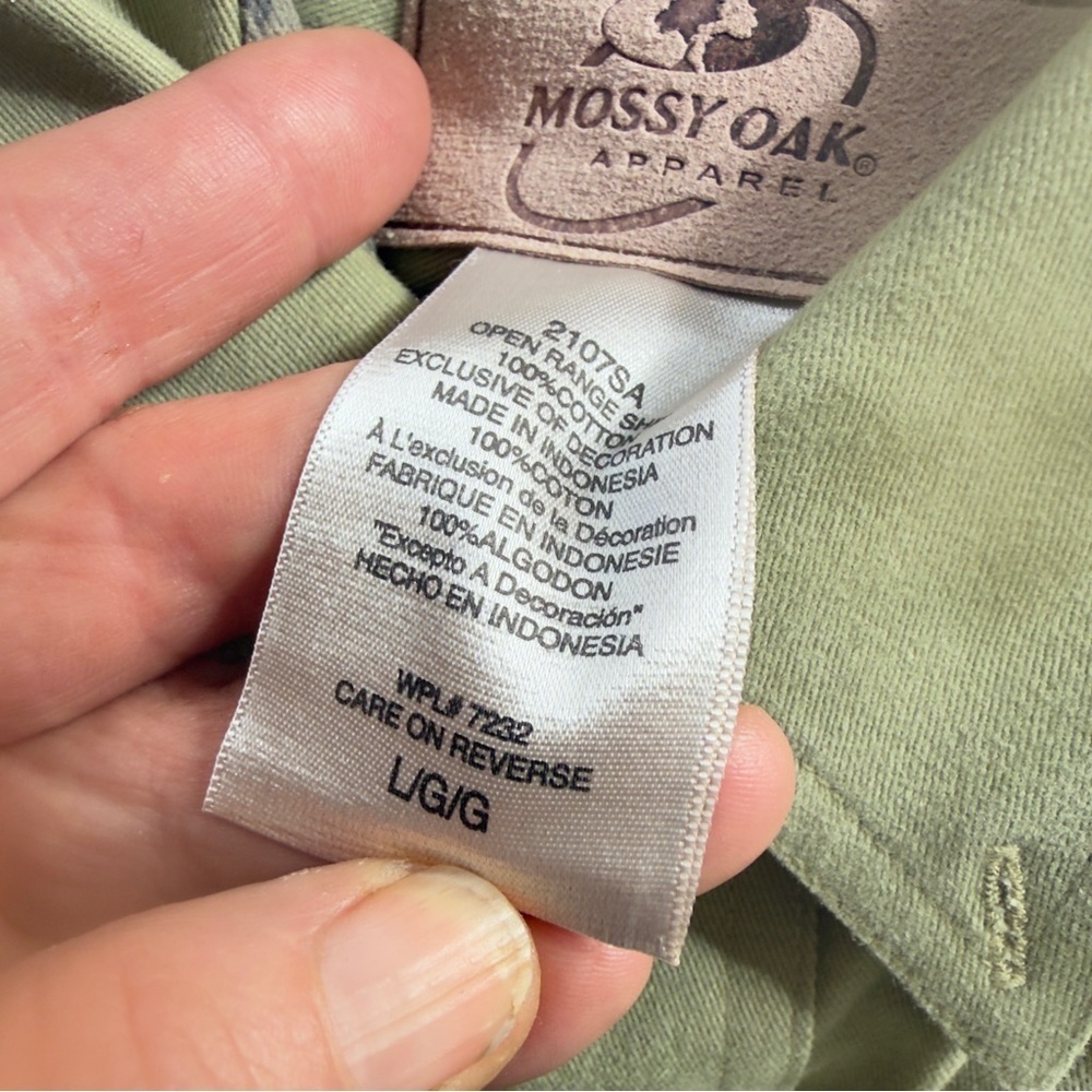 MOSSY OAK men’s large camouflage hunting shirt very good condition large - Picture 4 of 11